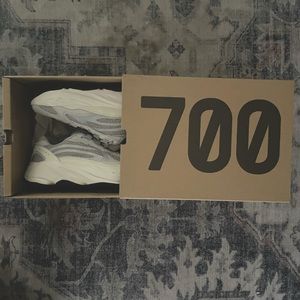 Yeezy boost 700 V2!!! Size 8.5 men size. Worn once otherwise brand new!